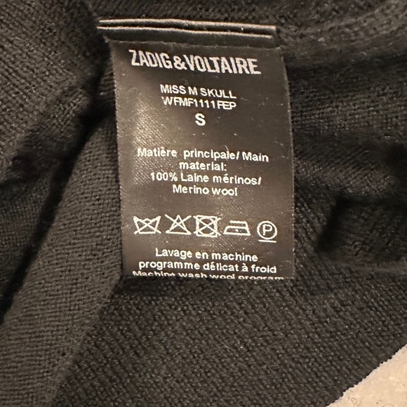 Pullover top, black merino wool fine, sheer knit, metal skull pattern on back. - Picture 5 of 7